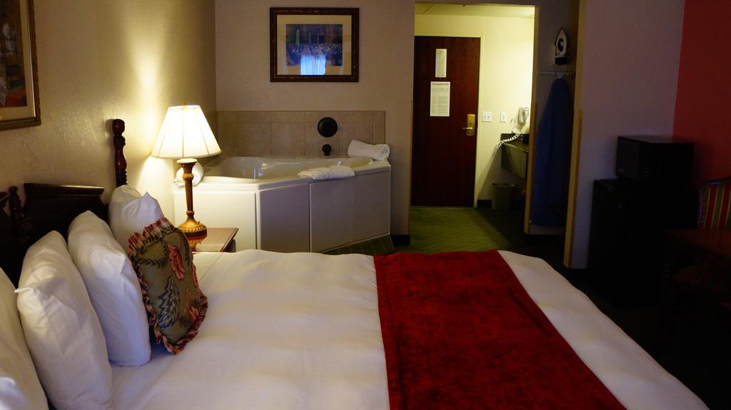 בראנסון Hotel Grand Victorian מראה חיצוני תמונה